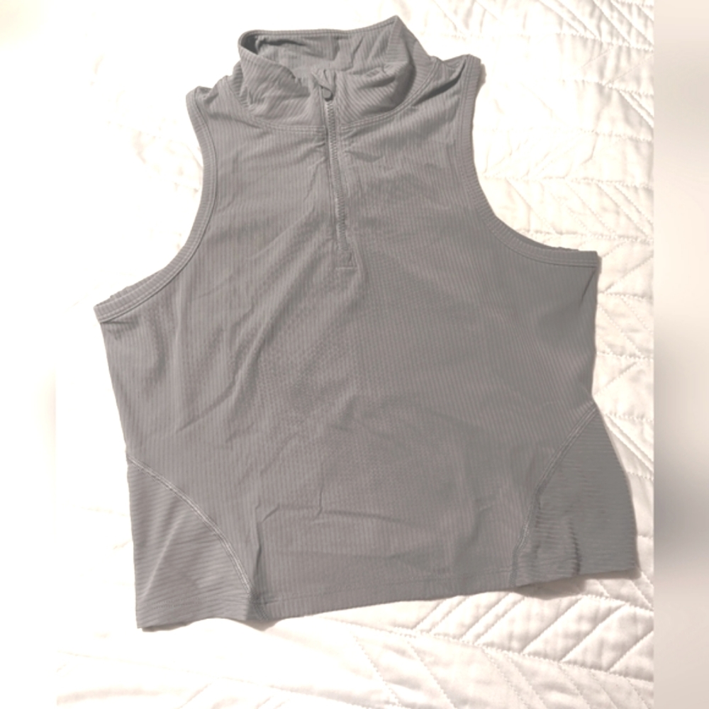 🍋Lululemon cropped mockneck half-zip (size 8, rhino grey)
